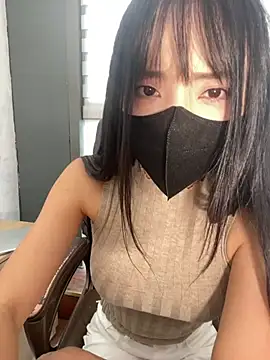 Asia-Lynn online show from August 7, 7:10 am