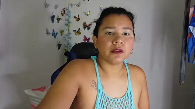 Snapshot of lucy_hairypussy83 chatting on November 29, 1:03 pm lucy hairypussy83 online show from November 29, 1:03 pm