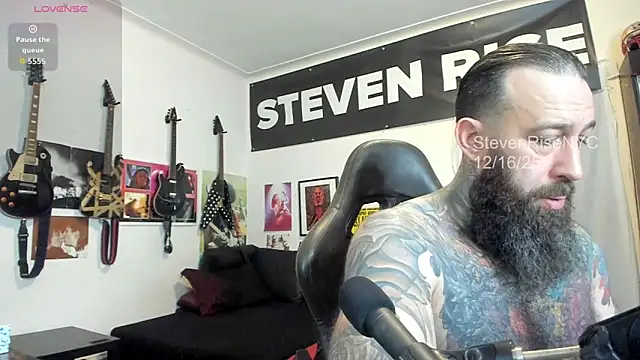 StevenRiseNYC online show from December 17, 12:49 am