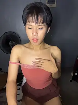 Snapshot of Plaxtique chatting on January 19, 9:13 am Plaxtique online show from January 19, 9:13 am