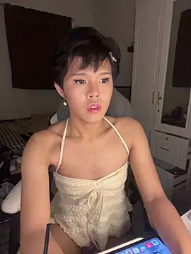 Snapshot of Plaxtique chatting on February 1, 3:10 pm Plaxtique online show from February 1, 3:10 pm