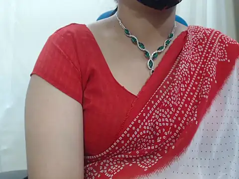 Snapshot of Lovely_Siri_23 chatting on December 1, 6:35 pm Lovely Siri 23 online show from December 1, 6:35 pm