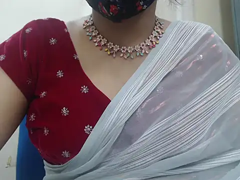 Snapshot of Lovely_Siri_23 chatting on December 13, 7:53 pm Lovely Siri 23 online show from December 13, 7:53 pm