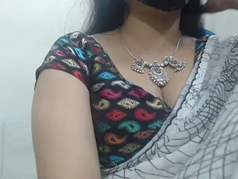 Lovely Siri 23 online show from March 14, 6:08 am