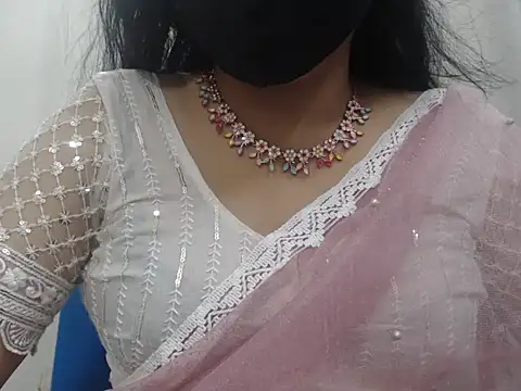 Lovely Siri 23 online show from March 28, 6:18 pm