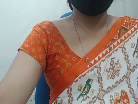 Lovely Siri 23 online show from May 5, 8:44 am
