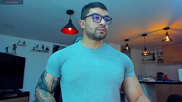 Michael Diamond online show from February 10, 12:30 am