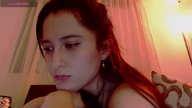 Snapshot of AlissonnFoxx chatting on February 8, 4:25 am AlissonnFoxx online show from February 8, 4:25 am