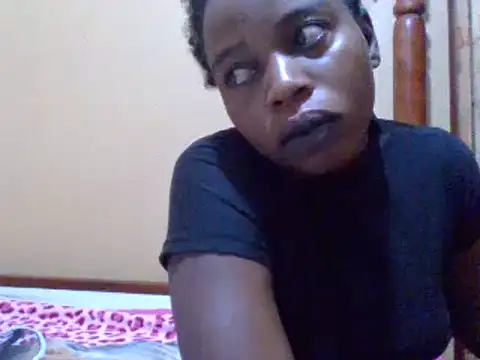 Snapshot of sweetbabra1 chatting on February 20, 5:12 am sweetbabra1 online show from February 20, 5:12 am