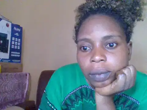 Snapshot of sweetbabra1 chatting on February 27, 8:17 am sweetbabra1 online show from February 27, 8:17 am