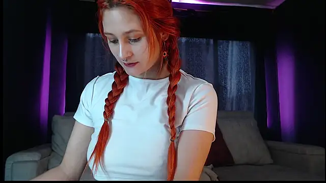 Snapshot of skinny_Raven chatting on November 5, 5:02 pm skinny Raven online show from November 5, 5:02 pm