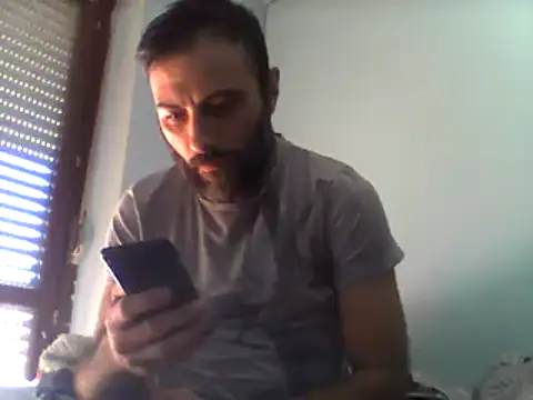 Snapshot of coppiasenzacensura chatting on December 16, 10:50 am coppiasenzacensura online show from December 16, 10:50 am