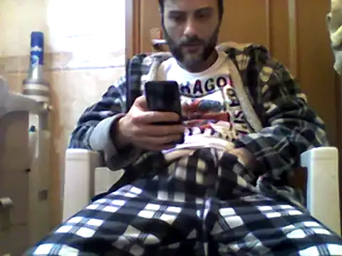 Snapshot of coppiasenzacensura chatting on March 9, 6:39 am coppiasenzacensura online show from March 9, 6:39 am