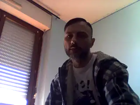 Snapshot of coppiasenzacensura chatting on March 20, 8:09 am coppiasenzacensura online show from March 20, 8:09 am