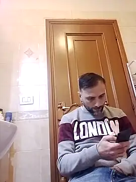 Snapshot of coppiasenzacensura chatting on November 28, 3:25 pm coppiasenzacensura online show from November 28, 3:25 pm