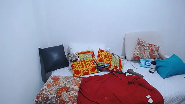 Snapshot of Valentinaa_mature chatting on July 2, 3:23 am Valentinaa mature online show from July 2, 3:23 am