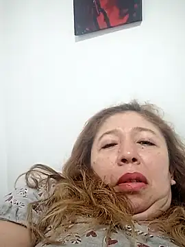 Snapshot of Valentinaa_mature chatting on July 20, 8:06 am Valentinaa mature online show from July 20, 8:06 am