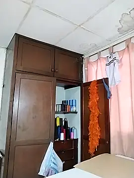 Alissamore3 online show from February 23, 1:32 pm