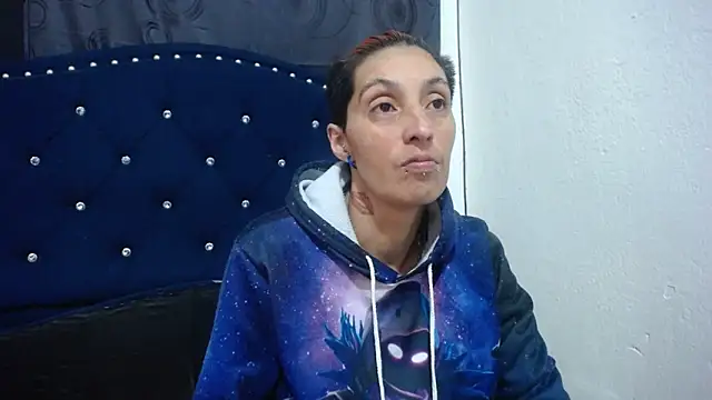 anyu1306 online show from December 15, 6:07 am