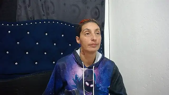 anyu1306 online show from December 16, 4:13 am