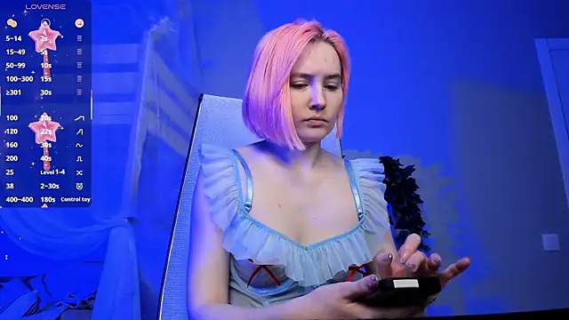 ReiYosimoto online show from October 9, 12:03 pm