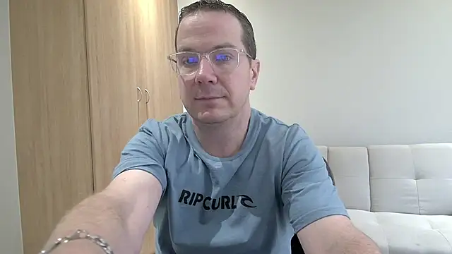 Snapshot of BrettJ81 chatting on November 8, 12:49 pm BrettJ81 online show from November 8, 12:49 pm