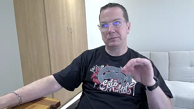 Snapshot of BrettJ81 chatting on November 28, 1:14 pm BrettJ81 online show from November 28, 1:14 pm