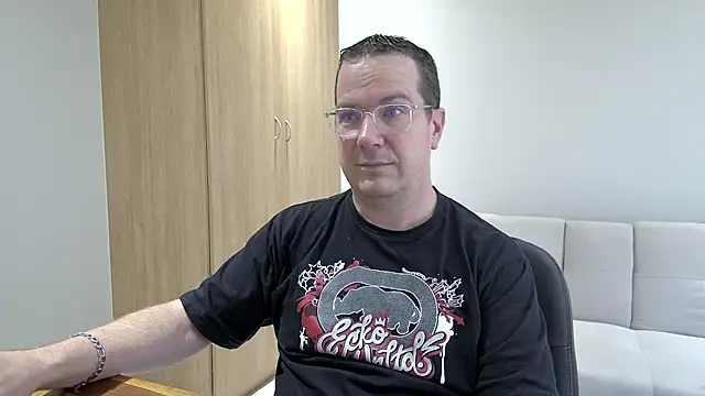 BrettJ81 online show from January 16, 1:15 pm