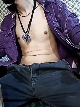 BrownBoy69666 online show from March 18, 4:04 am