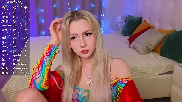 Snapshot of Lexitey chatting on December 3, 10:06 am Lexitey online show from December 3, 10:06 am