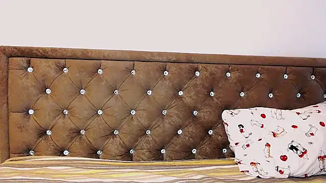 Snapshot of Sara4uu chatting on November 2, 7:22 am Sara4uu online show from November 2, 7:22 am