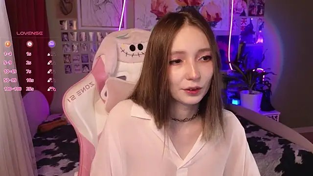 Evie Ro online show from May 1, 1:43 am