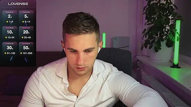 Sweeet  boy online show from September 13, 9:09 am