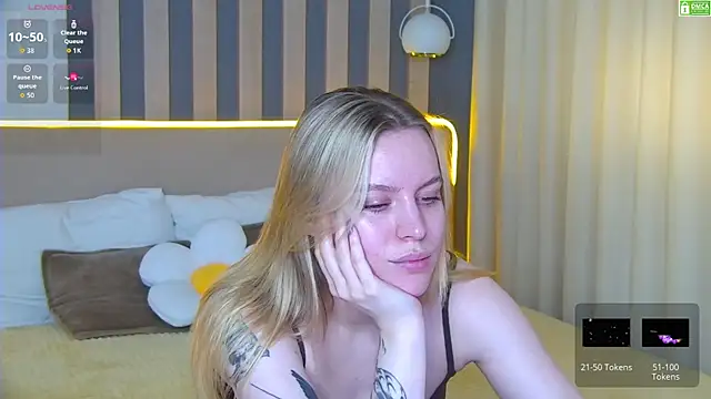 Snapshot of AmaliaBell chatting on June 24, 1:10 pm AmaliaBell online show from June 24, 1:10 pm