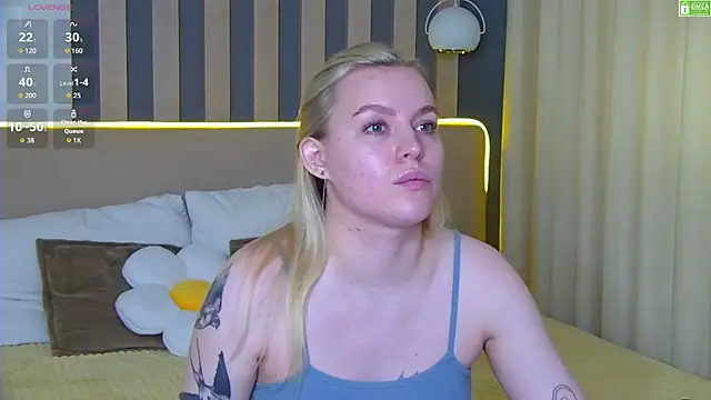 Snapshot of AmaliaBell chatting on July 9, 1:15 pm AmaliaBell online show from July 9, 1:15 pm
