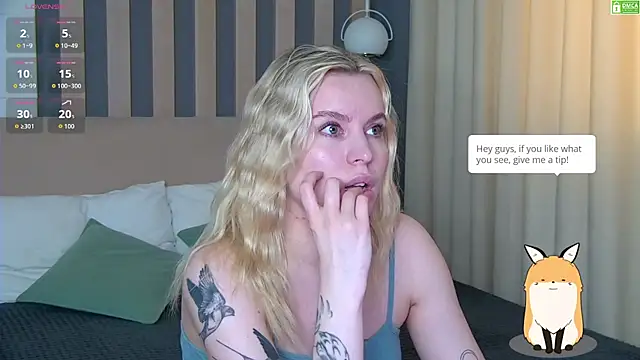 Snapshot of AmaliaBell chatting on July 17, 1:18 pm AmaliaBell online show from July 17, 1:18 pm
