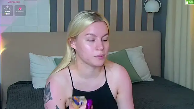 Snapshot of AmaliaBell chatting on July 30, 1:10 pm AmaliaBell online show from July 30, 1:10 pm