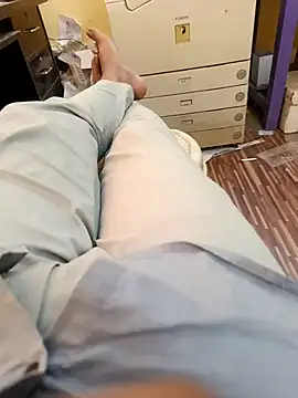 u wan me online show from March 3, 9:11 am