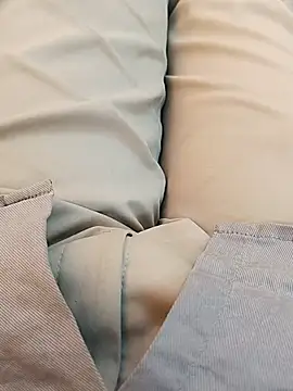 u wan me online show from March 4, 10:24 am