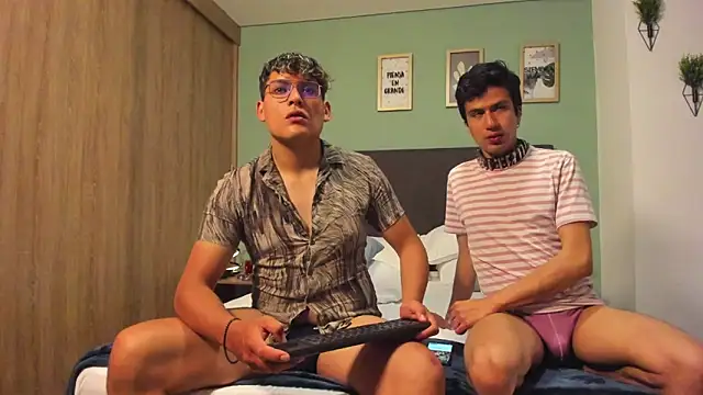 dom2travelersss online show from January 9, 1:24 pm