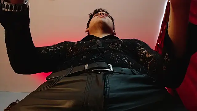 dom2travelersss online show from September 19, 3:56 pm