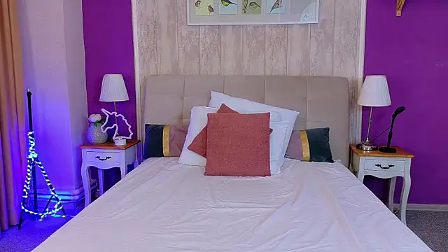 BrianaJoy online show from February 9, 5:55 am