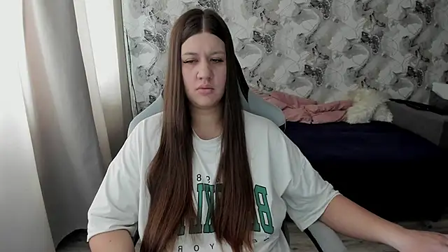 Snapshot of Lis_Kollen chatting on June 29, 9:37 am Lis Kollen online show from June 29, 9:37 am