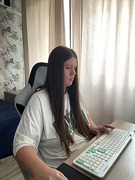 Snapshot of Lis_Kollen chatting on July 7, 9:46 am Lis Kollen online show from July 7, 9:46 am