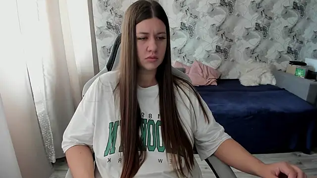 Snapshot of Lis_Kollen chatting on July 10, 8:18 am Lis Kollen online show from July 10, 8:18 am