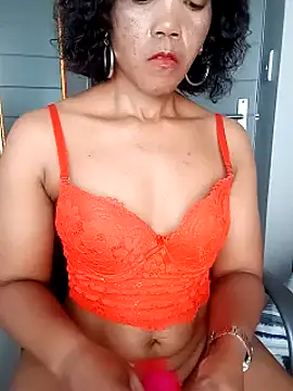 Snapshot of BabySweetDee chatting on January 25, 8:21 am BabySweetDee online show from January 25, 8:21 am