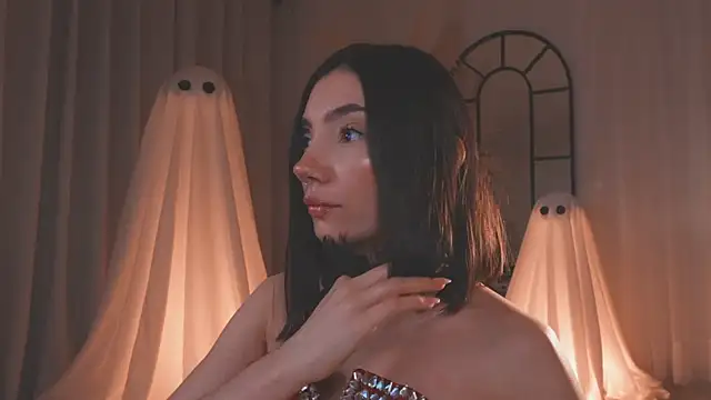 AmyArmstrong online show from October 14, 12:55 am