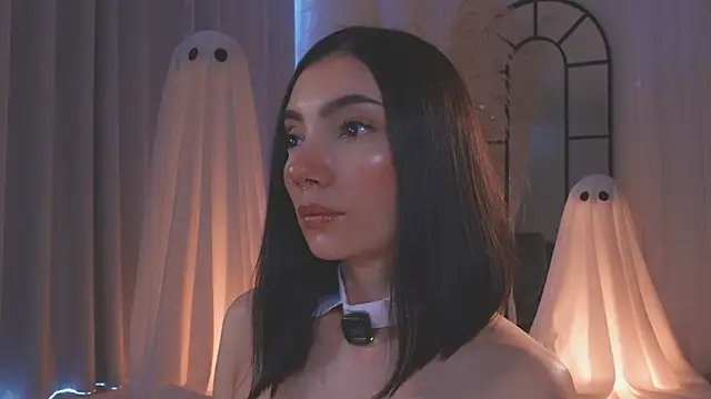 AmyArmstrong online show from October 28, 7:49 pm