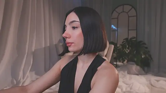 AmyArmstrong online show from March 4, 10:16 pm