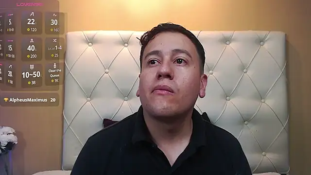 Snapshot of oliver_price1 chatting on December 3, 9:23 pm oliver price1 online show from December 3, 9:23 pm